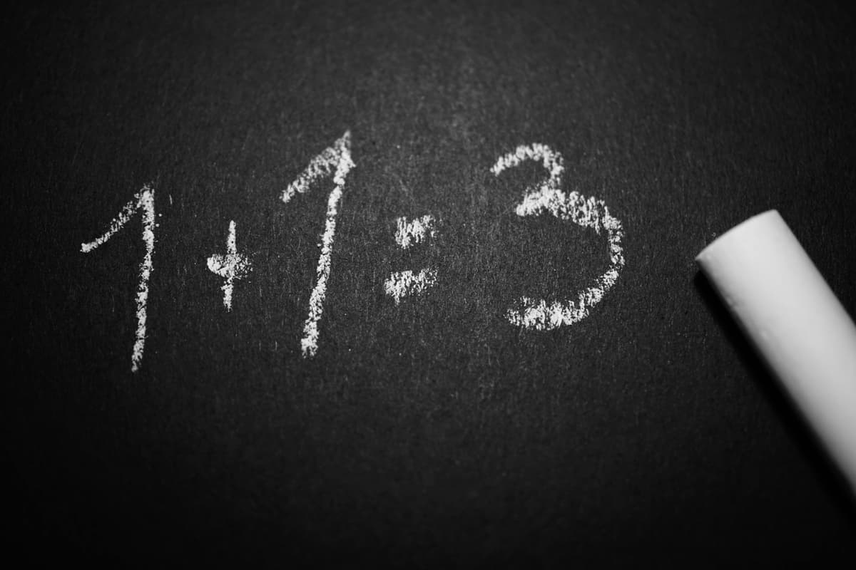 Как грамотно работать с иностранными подрядчиками: налоги, документы и ключевые ошибки